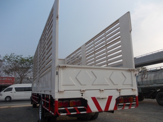 ขายรถ 6 ล้อ HINO 195 แรง FF3H