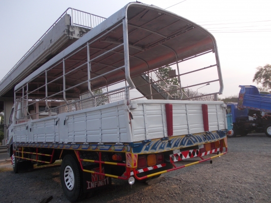 ขายรถ 6 ล้อ มีหลังคา HINO FC112A