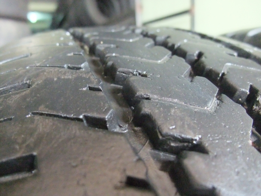 ยาง XCD 215 R14 ปี 13