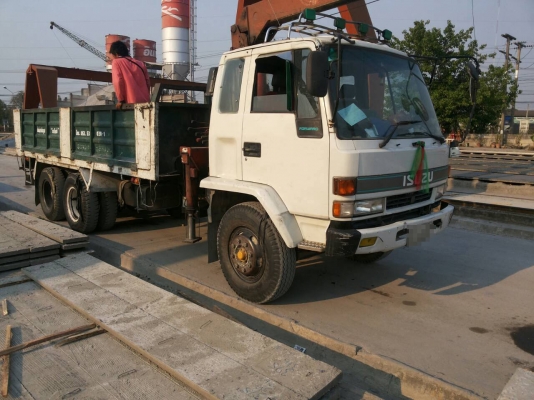 &lt;&lt;600,000&gt;&gt; Isuzu Rocky 195 แรง 2 เพลา รถพร้อมใช้งาน
