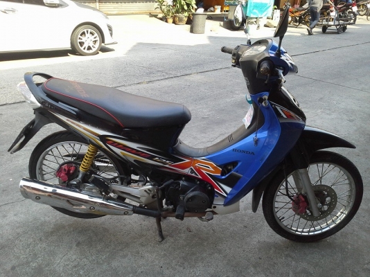 Wave 125 r ปี 49 ดิสก์หน้า หลัง รถสวย เครื่องเดิม แน่นๆ ซื้อขายต่อหรือใช้งานก็คุ้ม