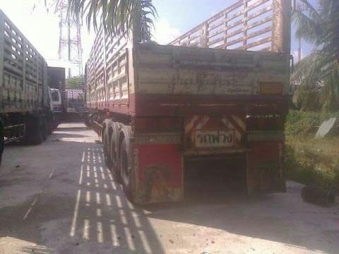 ขาย หางพ่วง  3 เพลา. แท้. ปี 50  สนใจติดต่อ 081 - 6079515