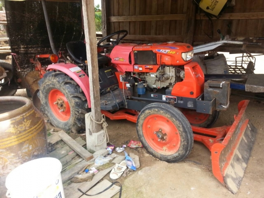 ขายรถไถ KUBOTA RT140 สภาพพร้อมใช้งาน
