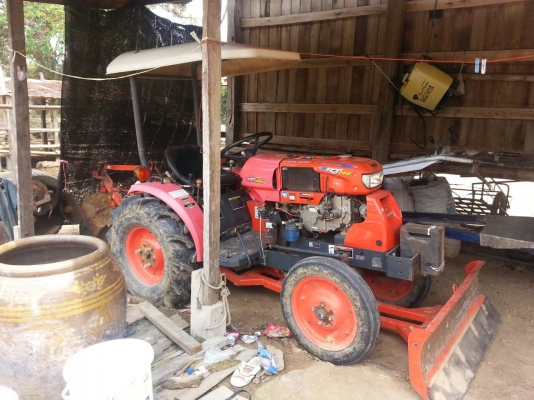 ขายรถไถ KUBOTA RT140 สภาพพร้อมใช้งาน ขายรถไถ KUBOTA RT140 สภาพพร้อมใช้งาน