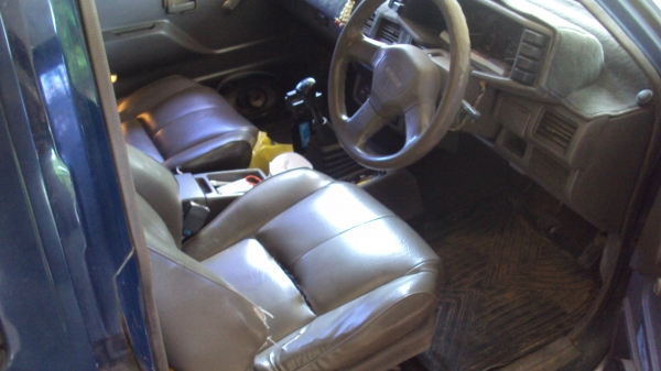 ขายTFR ตามสภาพครับ รถออกศูนย์ เล่มระบุปี96