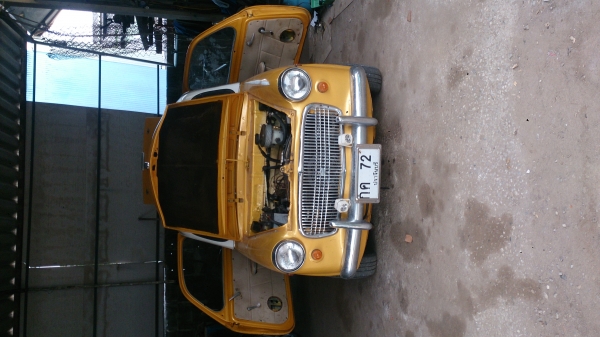 ขายเฟียต 1100 ประตูย้อน ขายเฟียต 1100 ประตูย้อน