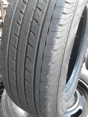 ยางใหม่ครับ ( มีเส้นเดียว ) 205/70R15  BRIDGESTONE DURAVIS R611  TEL.081-427-3941