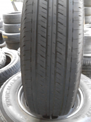 ยางใหม่ครับ ( มีเส้นเดียว ) 205/70R15  BRIDGESTONE DURAVIS R611  TEL.081-427-3941