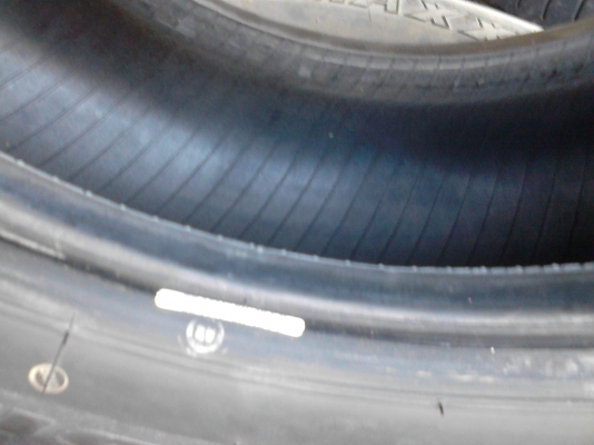 ยางใหม่ครับ ( มีเส้นเดียว ) 205/70R15  BRIDGESTONE DURAVIS R611  TEL.081-427-3941