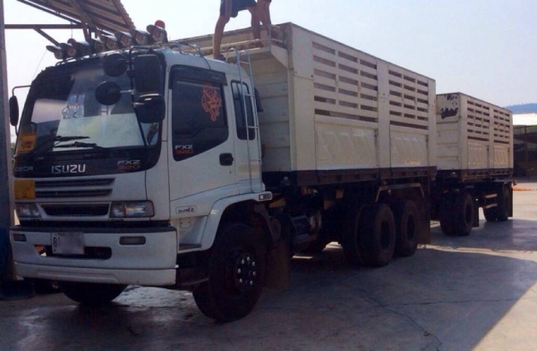 ขายรถอีซุซุเด๊กก้า320แม่ลูกดั้มสามมิตรลูกอ่อนสองเพลาปี49