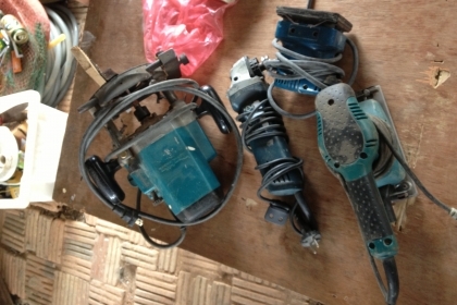 เร้าเตอร์มากิตาเครื่องขัด