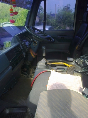 ขายสิบล้อดั้ม Isuzu  210แรง สภาพพร้อมใช้งานได้100\%จดทะเบียนปี44