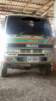 ขายสิบล้อดั้ม Isuzu  210แรง สภาพพร้อมใช้งานได้100\%จดทะเบียนปี44