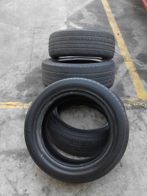 225/55R17  YOKOHAMA  ADVANCE db  มีชุด 4 เส้น โทร.081-427-3941