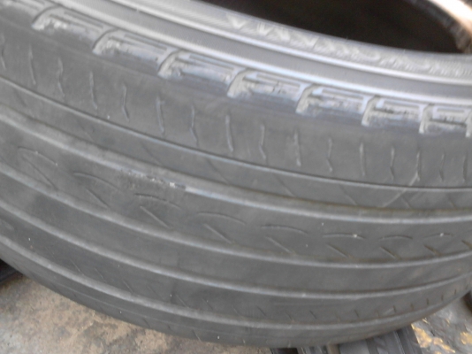225/55R17  YOKOHAMA  ADVANCE db  มีชุด 4 เส้น โทร.081-427-3941