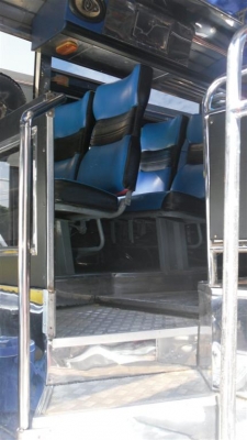 ขายด่วน!รถบัสพัดลม 10 เมตร พร้อมใช้งาน ขายด่วน!รถบัสพัดลม 10 เมตร พร้อมใช้งาน