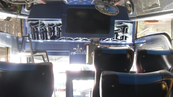 ขายด่วน!รถบัสพัดลม 10 เมตร พร้อมใช้งาน ขายด่วน!รถบัสพัดลม 10 เมตร พร้อมใช้งาน