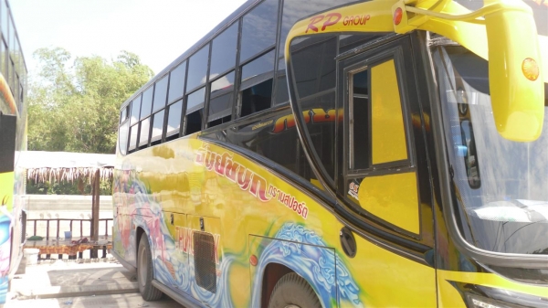 ขายด่วน!รถบัสพัดลม 10 เมตร พร้อมใช้งาน ขายด่วน!รถบัสพัดลม 10 เมตร พร้อมใช้งาน