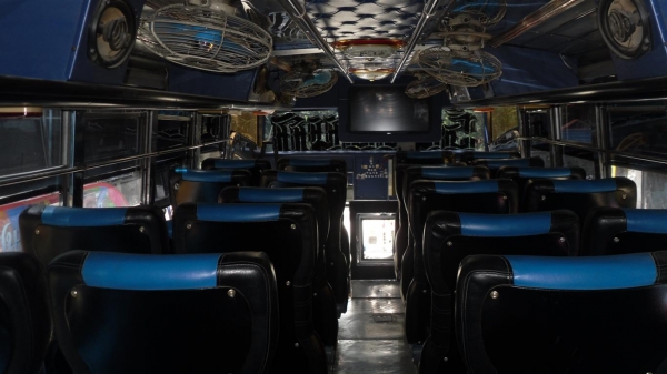 ขายด่วน!รถบัสพัดลม 10 เมตร พร้อมใช้งาน ขายด่วน!รถบัสพัดลม 10 เมตร พร้อมใช้งาน