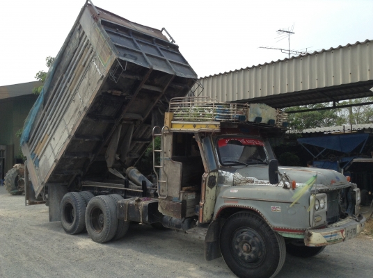 ขาย 10 ล้อหัวยาว เพลาเดียวดั้ม เครื่อง 6BD1 165 แรงม้าปั้มลม เกียร์ร็อคกี้ ช่วงล่าง FUSO  พวงมาลัยพาวเวอร์ เบรคลมดัน ทะเบียนพร้อมโอน