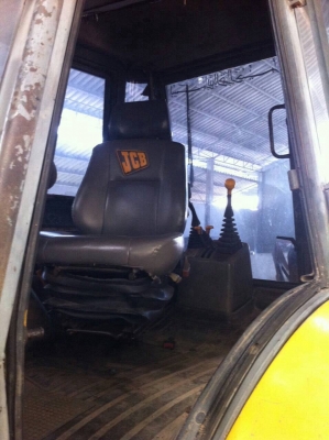 ต้องการขายJCB 3CX