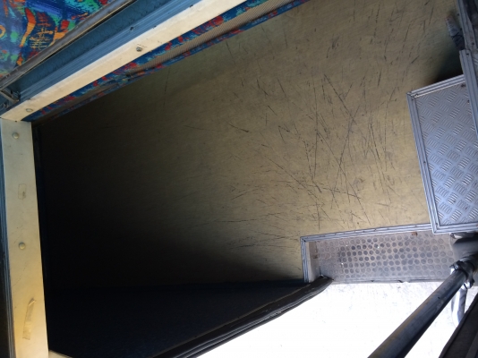 ขายรถบัส 6 ล้อ คัสซี Hino เครื่อง Hino F17C