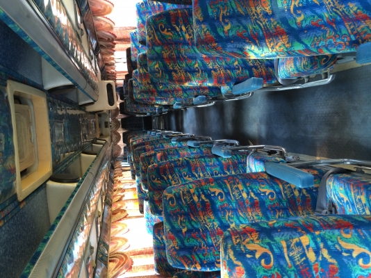 ขายรถบัส 6 ล้อ คัสซี Hino เครื่อง Hino F17C