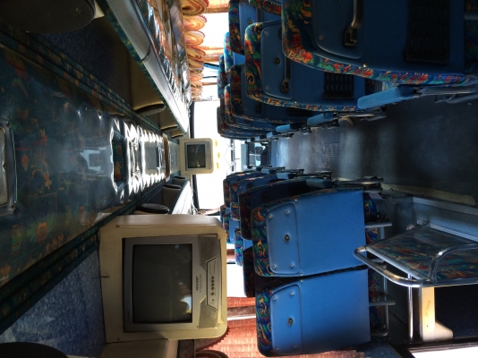 ขายรถบัส 6 ล้อ คัสซี Hino เครื่อง Hino F17C