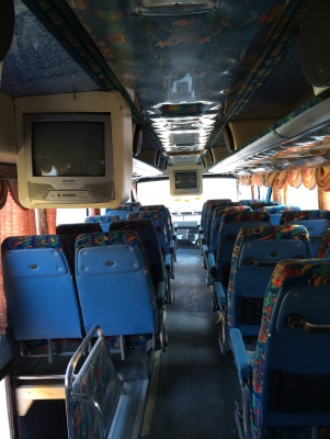 ขายรถบัส 6 ล้อ คัสซี Hino เครื่อง Hino F17C