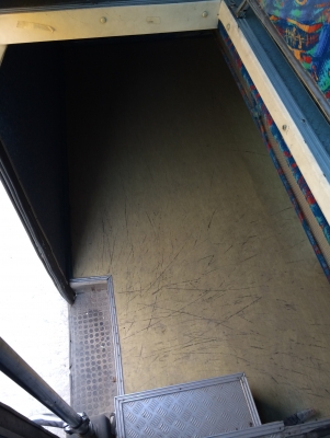 ขายรถบัส 6 ล้อ คัสซี Hino เครื่อง Hino F17C