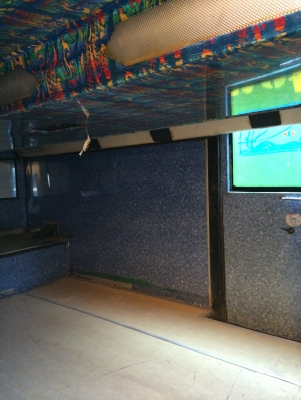 ขายรถบัส 6 ล้อ คัสซี Hino เครื่อง Hino F17C