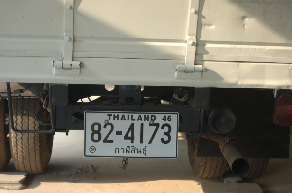 ขายด่วนรถบรรทุก 6 ล้อ Hino 117 แรงม้า รุ่น kn777 สภาพดีมากพร้อมใช้งาน