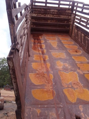 รถฮีโน่ 10 ล้อดั้ม 220 แรงม้า. ปี 48  สนใจติดต่อ 081 - 6079515