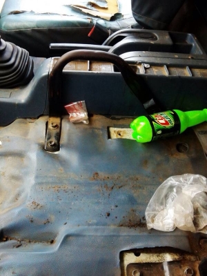 รถฮีโน่ 10 ล้อดั้ม 220 แรงม้า. ปี 48  สนใจติดต่อ 081 - 6079515