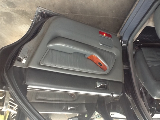 ขายรถหรู วิ่งทางใกลสบาย ขายรถหรู วิ่งทางใกลสบาย