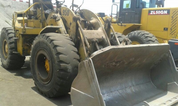 รถตัก CAT  950.  สนใจติดต่อ  081 - 6079515