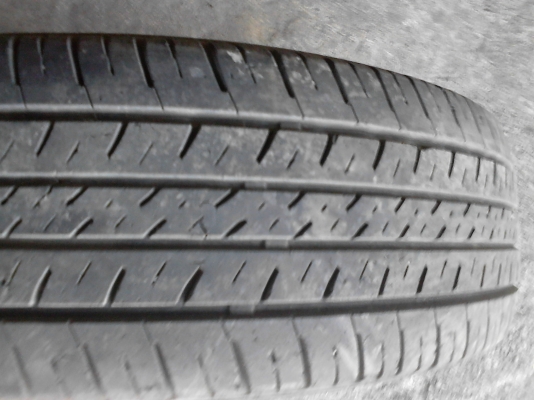 195R14   MAXXIS MA-579  มีชุด 4 เส้น  โทร.081-427-3941