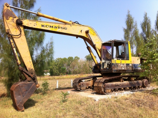 ขายรถแบคโฮ KOMATSU PC-200-3 ช่วงล้างสวย ใช้งานได้ ราคา 490000 ต่อรอง