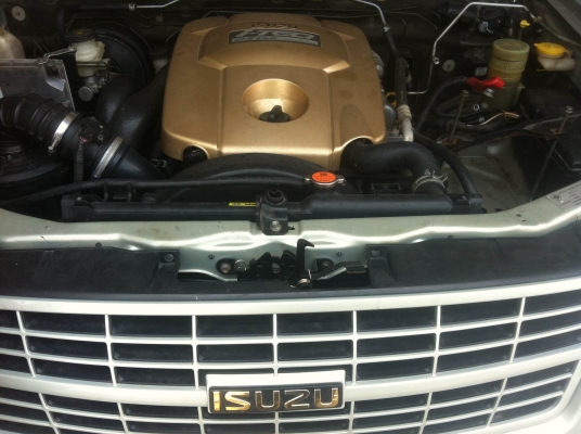 ขายถูก Isuzu Dmax Gold Serie 2.5Cab slx ราคา350000