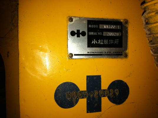 ขายรถตักล้อยาง KOMATSU WA-100-1 รถสวยมาก ต่อแขนแล้ว พร้อมใช้ ราคาคุยกันครับ