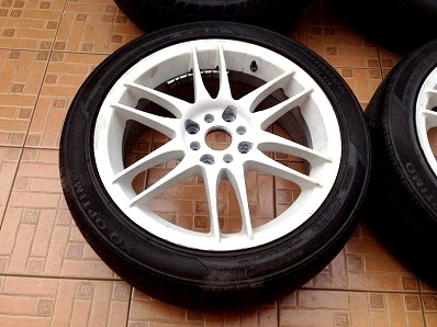 แม็กซ์ 17 Emotion 4รู100-114.3 เพิ่งถอดจากรถ ไม่มีที่เก็บพร้อมยางครับ