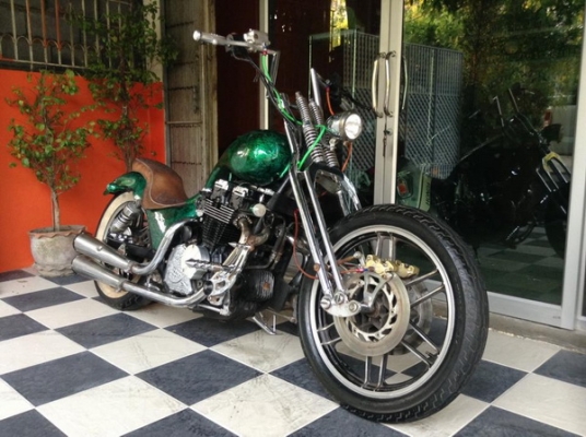 มาอีกคันครับ Honda CBX650cc. อินวอย์