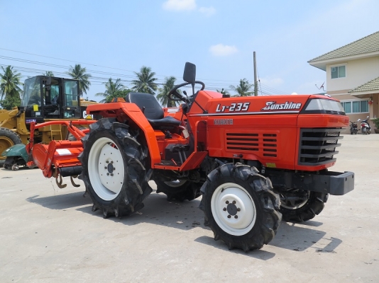 รถไถ KUBOTA L1-235DT มือสอง นำเข้าจากญี่ปุ่น