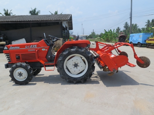 รถไถ KUBOTA L1-235DT มือสอง นำเข้าจากญี่ปุ่น