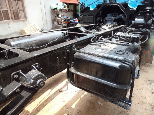 ขาย475000บาทรถ6ล้ออีซูซุร็อกหัวคัซซีครื่อง165แรงม้า เอกสารพร้อมโอน