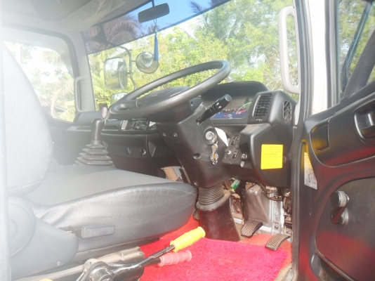 ขายดาวน์รถบรรทุก 6 ล้อดั้มกลาง