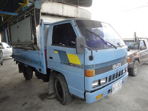 ขายรถบรรทุก4ล้อป้ายใหญ่