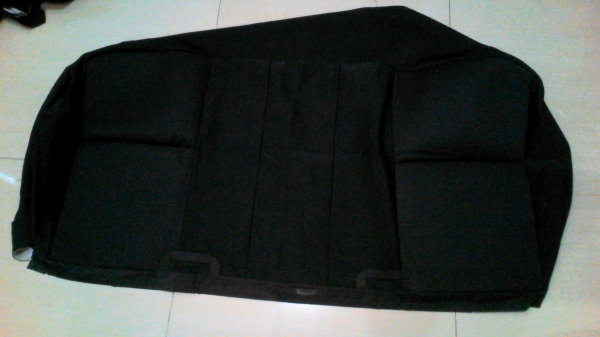 ขายผ้าหุ้มเบาะ แท้ๆ กำมะหยี่ สีดำ ถอดจากรถป้ายแดง vigo 4 ประตู ยังไม่เคยนั่ง 1000 บาท