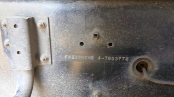 Izusu320 hp ทะเบียนพร้อมโอนจัดไฟแนนซ์ 1800000 ยางสวย 10 เส้น คัดซีสวย ไม่มีสนิม เบรคพึ่งทำใหม่ รถเช็คช่วงล่าง เข้าศูนย์ izusu  มีเก็บแคปหลังนิดหน่อย โดนไม้ฟาด แอร์เย็นช่ำ เครื่องเกียร์หัวเดิม รถเช็คศูนย์ตลอด ภาษี ธันวา 57 กระบะดั้ม สามมิตร