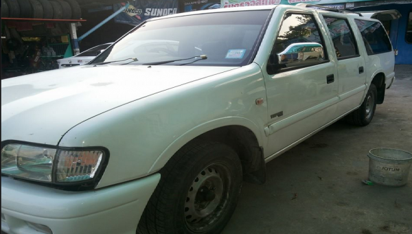 อีซูซุ แวน 2002 เครื่อง3000โทโบ